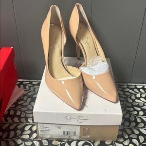 😉🌟😉NWOT JESSICA SIMPSONs pumps Sz 10